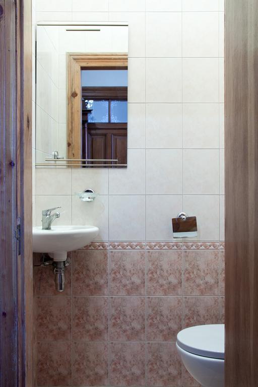 "Eva Stories" Movie Apartment On Rynok Square Leopoli Esterno foto